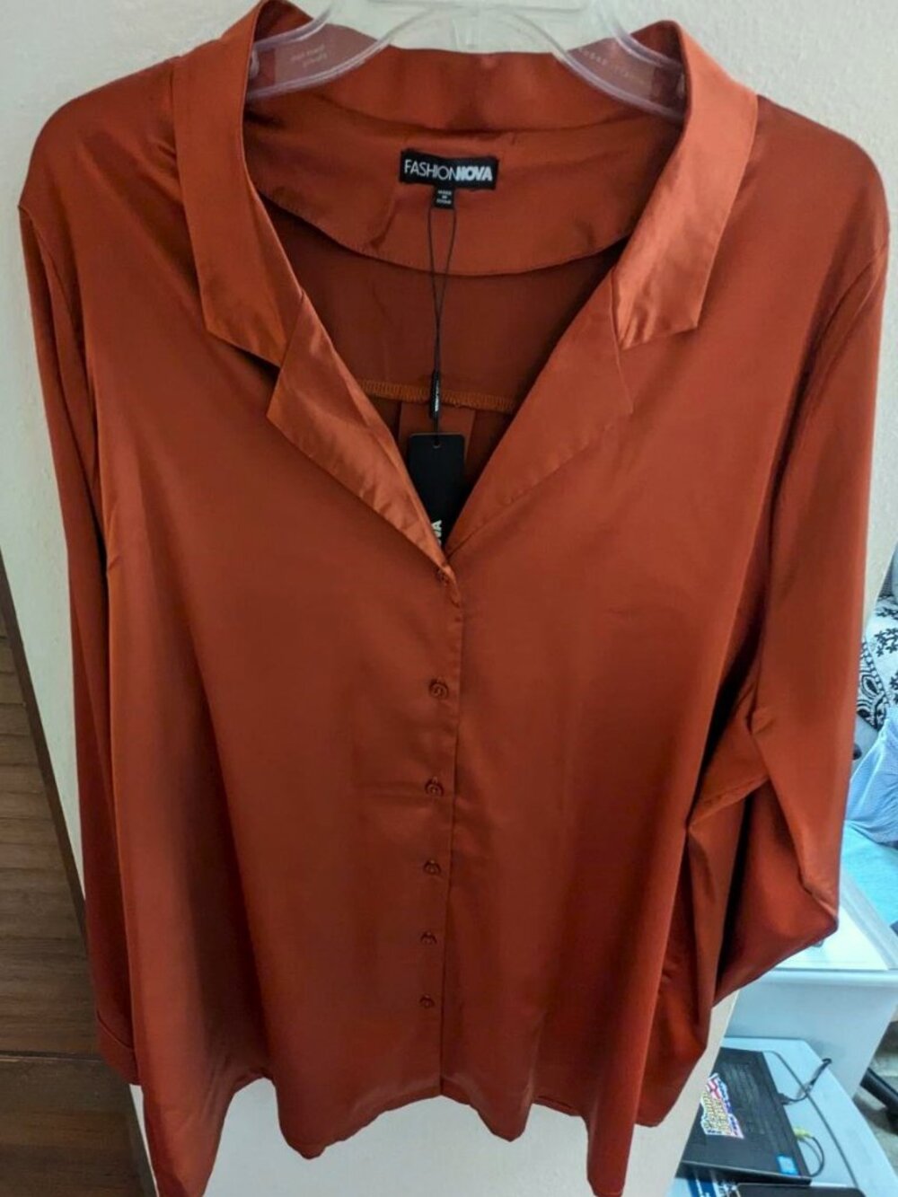 NWT Fashion Nova Hard To Find Satin Rust Color Top Chic Feminine Minimalist 1X